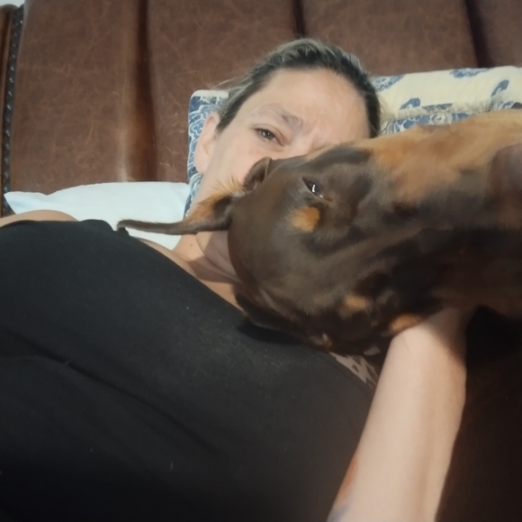 Meet your Posher, Stephanie - Picture 5 of 10